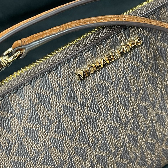 Michael Kors Wristlet Clutch - Picture 7 of 7